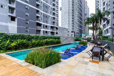 Apartamento para alugar com 41m², 1 quarto e sem vagaÁrea comum - Piscina