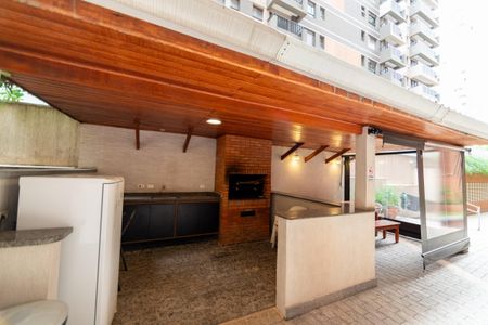 Apartamento à venda com 85m², 2 quartos e 2 vagasÁrea comum - Churrasqueira