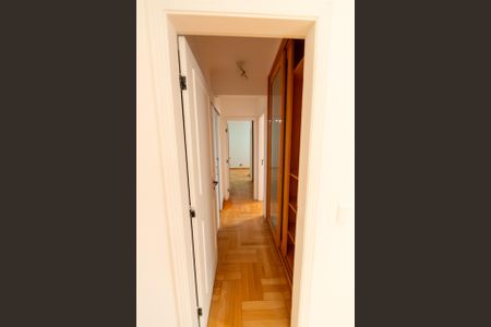 Apartamento à venda com 85m², 2 quartos e 2 vagasCorredor