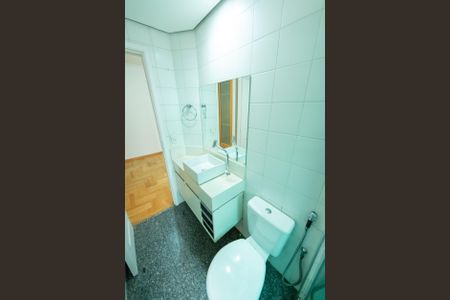 Apartamento à venda com 85m², 2 quartos e 2 vagasBanheiro da Suite