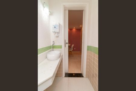 Casa de condomínio para alugar com 110m², 3 quartos e 1 vagaLavabo da Sala