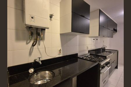 Apartamento para alugar com 83m², 3 quartos e 1 vagaÁrea de Serviço 
