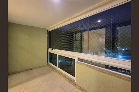 Varanda  de apartamento para alugar com 3 quartos, 83m² em Barra da Tijuca, Rio de Janeiro