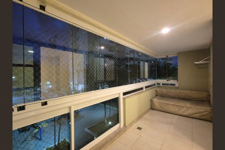 Apartamento para alugar com 83m², 3 quartos e 1 vagaVaranda 