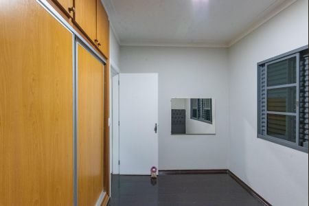 Casa para alugar com 250m², 4 quartos e 5 vagasQuarto 1