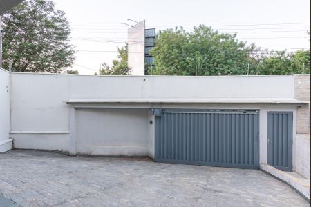 Casa para alugar com 250m², 4 quartos e 5 vagasQuintal