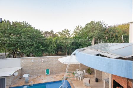 Casa para alugar com 250m², 4 quartos e 5 vagasQuintal