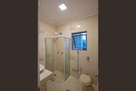 Casa para alugar com 250m², 4 quartos e 5 vagasBanheiro Social