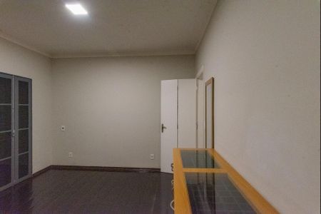 Casa para alugar com 250m², 4 quartos e 5 vagasSuíte