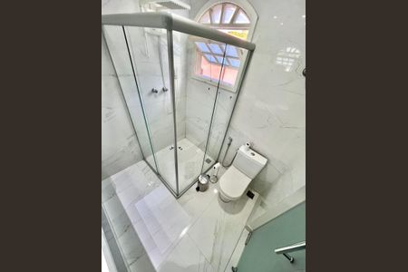 Casa para alugar com 240m², 3 quartos e 2 vagasQuarto 3 - Suíte Banheiro 