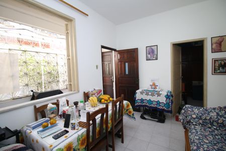 Casa à venda com 120m², 1 quarto e sem vagaSala