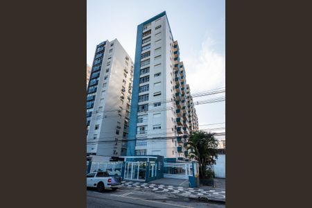 Apartamento para alugar com 65m², 2 quartos e 1 vaga Apartamento para alugar com 65m², 2 quartos e 1 vagaFachada