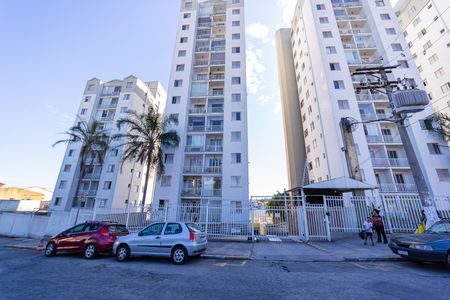 Apartamento à venda com 50m², 2 quartos e 1 vaga Apartamento à venda com 50m², 2 quartos e 1 vagaFachada