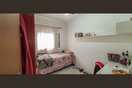 Casa à venda com 137m², 3 quartos e 2 vagasCasa 1 - Quarto