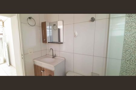 Casa à venda com 137m², 3 quartos e 2 vagasCasa 2 - Banheiro