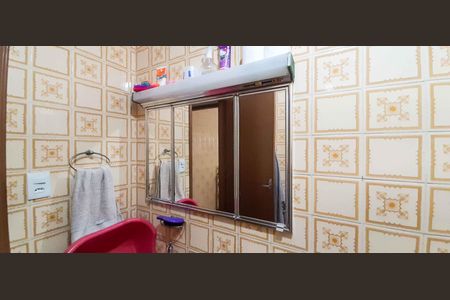 Casa à venda com 137m², 3 quartos e 2 vagasCasa 1 - Banheiro Social