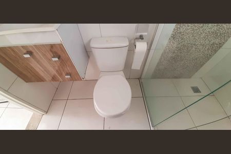 Casa à venda com 137m², 3 quartos e 2 vagasCasa 2 - Banheiro