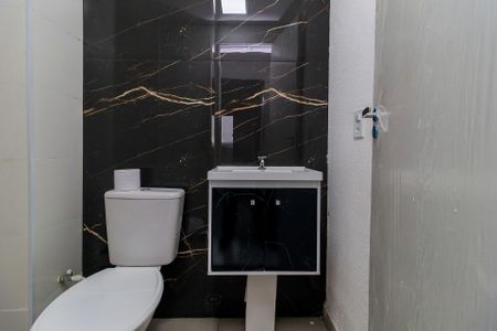 Apartamento para alugar com 37m², 2 quartos e sem vaga Apartamento para alugar com 37m², 2 quartos e sem vagaBanheiro