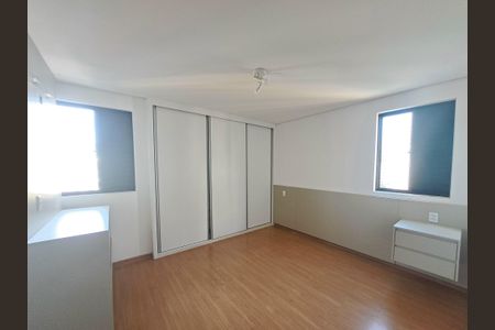 Apartamento à venda com 204m², 3 quartos e 4 vagasSuíte