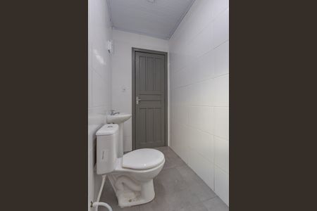 Casa à venda com 101m², 3 quartos e 1 vaga Casa à venda com 101m², 3 quartos e 1 vagaBanheiro