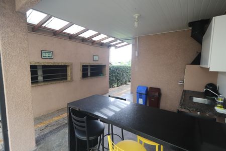 Apartamento à venda com 71m², 2 quartos e 1 vagaÁrea comum - Churrasqueira