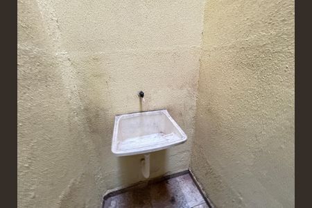 Área de Serviço de casa para alugar com 3 quartos, 80m² em Bento Ribeiro, Rio de Janeiro