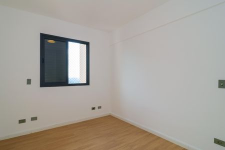 Apartamento para alugar com 72m², 2 quartos e 1 vaga Apartamento para alugar com 72m², 2 quartos e 1 vagaQuarto