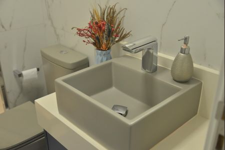 Apartamento à venda com 70m², 2 quartos e 2 vagasBanheiro Social