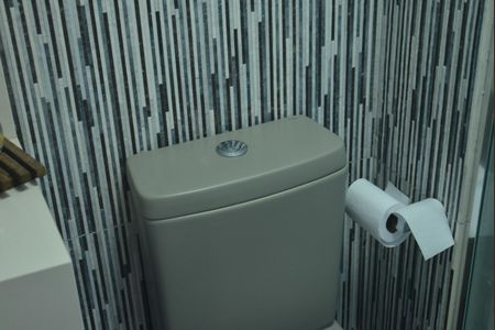 Apartamento à venda com 70m², 2 quartos e 2 vagasBanheiro da Suite