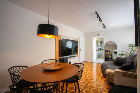 Apartamento à venda com 98m², 2 quartos e 1 vagaSala