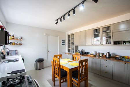 Apartamento à venda com 98m², 2 quartos e 1 vagaCozinha