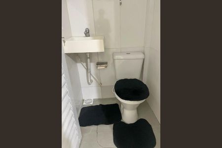 Casa de condomínio à venda com 100m², 1 quarto e 2 vagasBanheiro do Quarto Suíte 