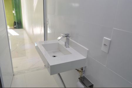 Casa de condomínio à venda com 100m², 1 quarto e 2 vagasBanheiro Social