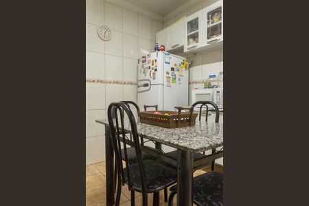 Casa à venda com 61m², 2 quartos e 2 vagasCozinha