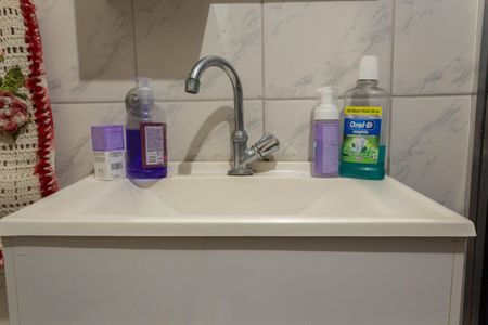 Casa à venda com 61m², 2 quartos e 2 vagasBanheiro