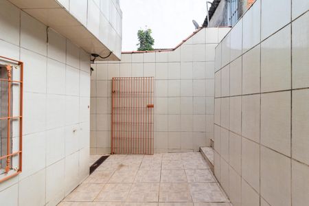 Casa à venda com 150m², 3 quartos e 2 vagas Casa à venda com 150m², 3 quartos e 2 vagasQuintal