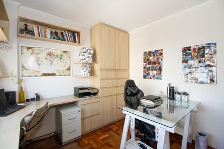 Apartamento à venda com 71m², 2 quartos e 1 vagaQuarto 2