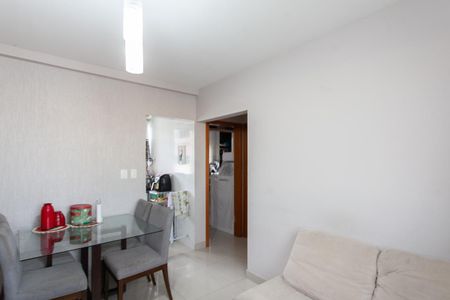 Apartamento à venda com 45m², 2 quartos e 1 vaga Apartamento à venda com 45m², 2 quartos e 1 vagaSala