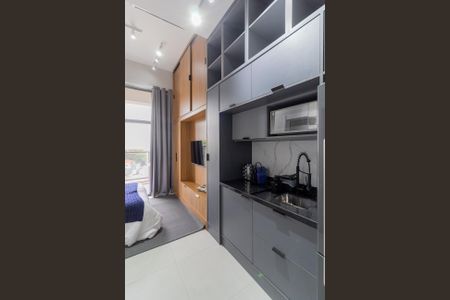 Studio à venda com 28m², 1 quarto e sem vaga Studio à venda com 28m², 1 quarto e sem vagaCozinha integrada
