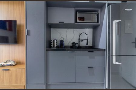 Studio à venda com 28m², 1 quarto e sem vaga Studio à venda com 28m², 1 quarto e sem vagaCozinha integrada