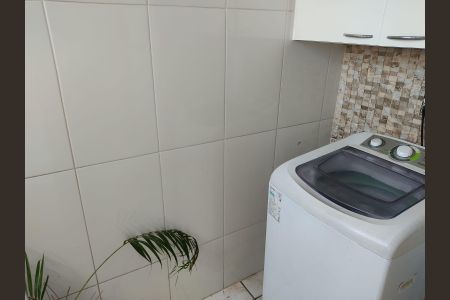 Apartamento à venda com 75m², 3 quartos e 1 vagaÁrea de Serviço