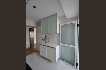 Apartamento à venda com 111m², 3 quartos e 3 vagas Apartamento à venda com 111m², 3 quartos e 3 vagasCozinha - Armários