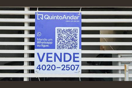 Casa à venda com 172m², 2 quartos e 2 vagas Casa à venda com 172m², 2 quartos e 2 vagasPlaca