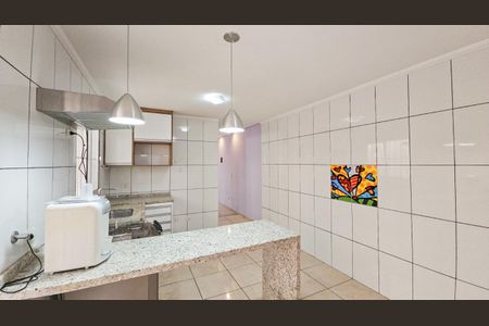 Casa à venda com 172m², 2 quartos e 2 vagas Casa à venda com 172m², 2 quartos e 2 vagasCozinha