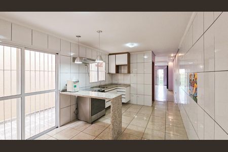 Casa à venda com 172m², 2 quartos e 2 vagas Casa à venda com 172m², 2 quartos e 2 vagasCozinha