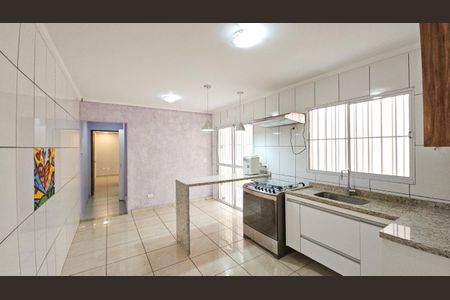 Casa à venda com 172m², 2 quartos e 2 vagas Casa à venda com 172m², 2 quartos e 2 vagasCozinha