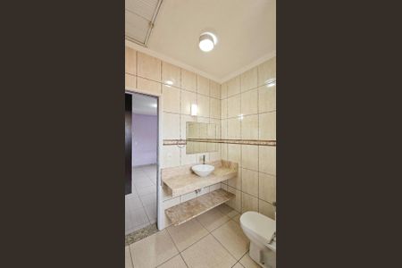 Casa à venda com 172m², 2 quartos e 2 vagas Casa à venda com 172m², 2 quartos e 2 vagasBanheiro da suíte 2