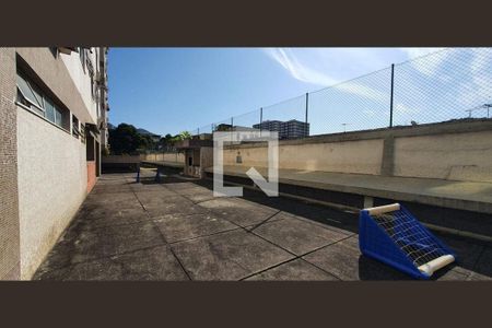 Apartamento à venda com 75m², 2 quartos e 1 vagaÁrea comum - Playground