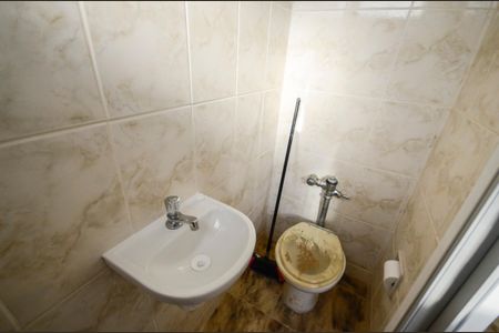 Apartamento à venda com 75m², 2 quartos e 1 vagaBanheiro de Serviço