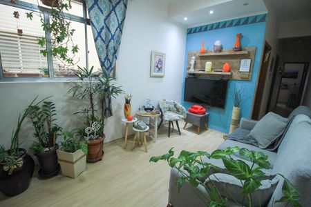 Apartamento à venda com 78m², 2 quartos e sem vagaSala